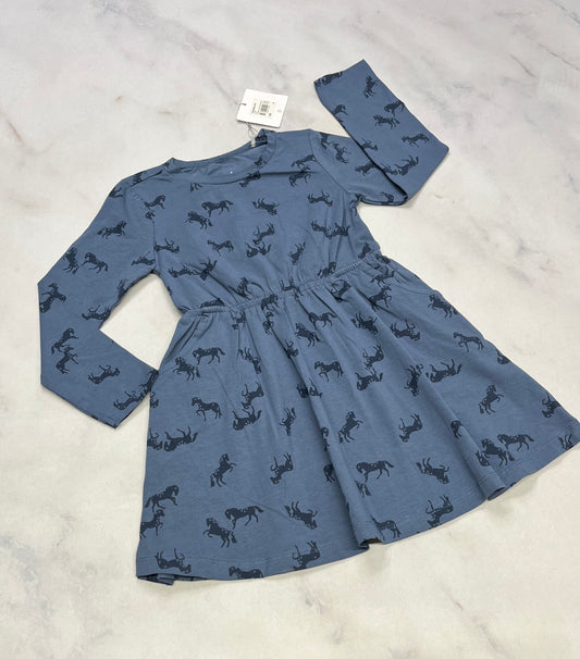 Robe : 4(3-4 ans ) neuve .