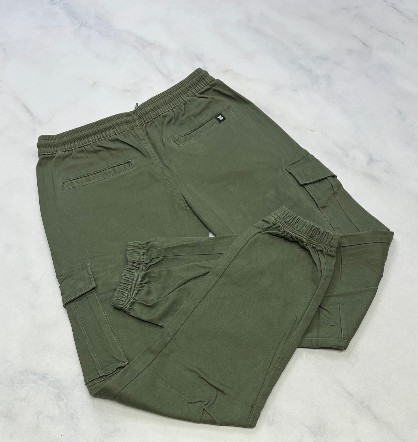 West : Cargo kaki neuf ! 13-14 ans .