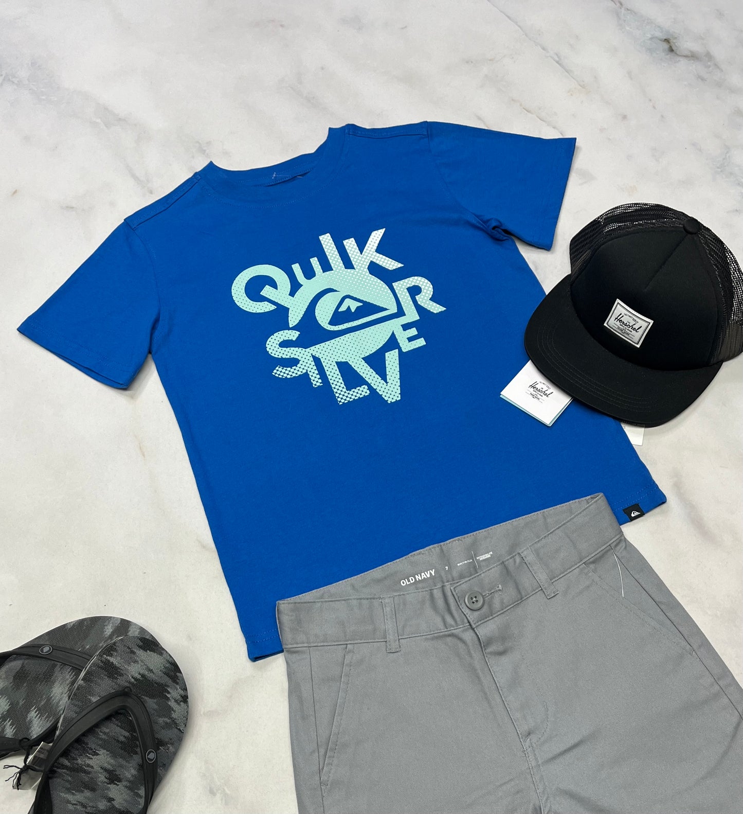 🩵 Manche courte : Quiksilver 7 ans garçons neuf !