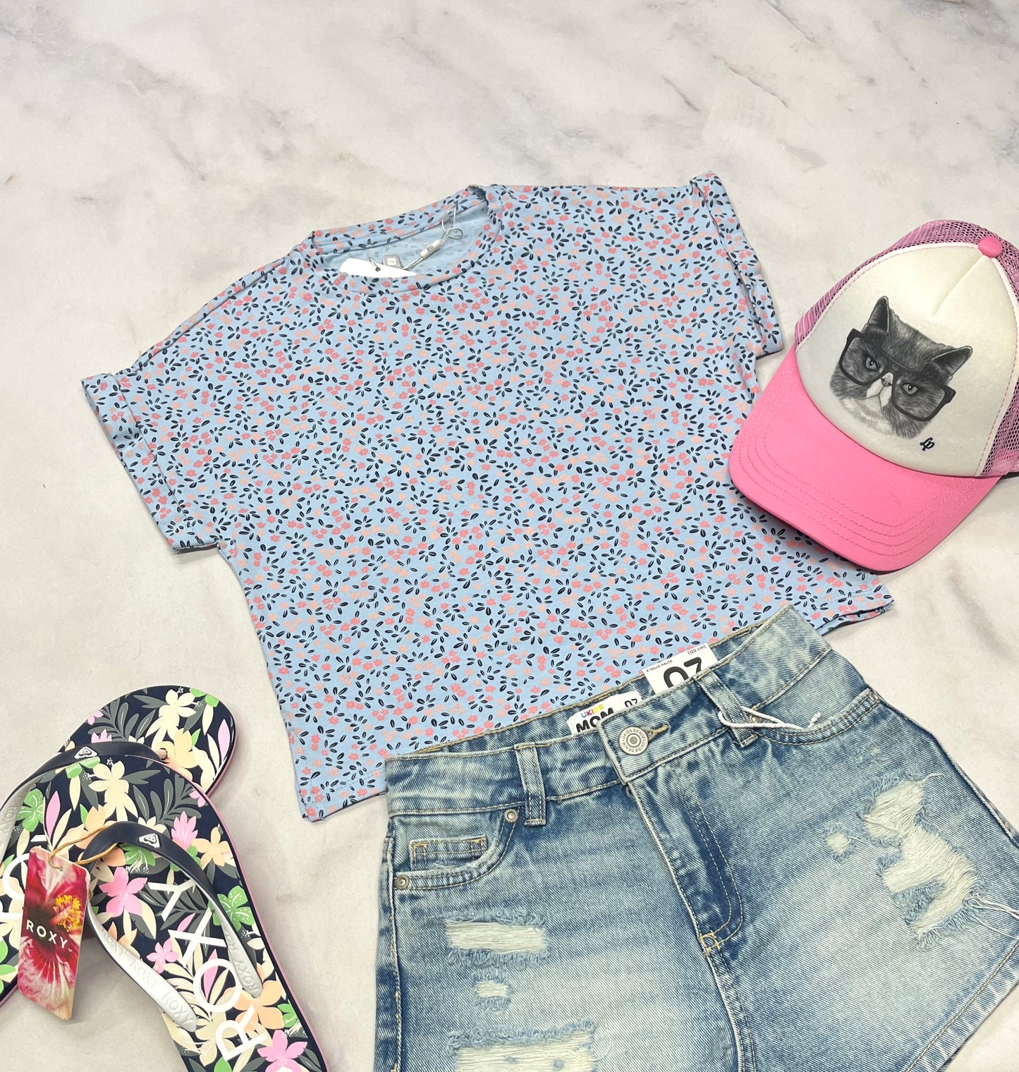 🩵Manche courte : bleu fleurie en beau coton stretch fait 7 ans fille coupe confo neuf !