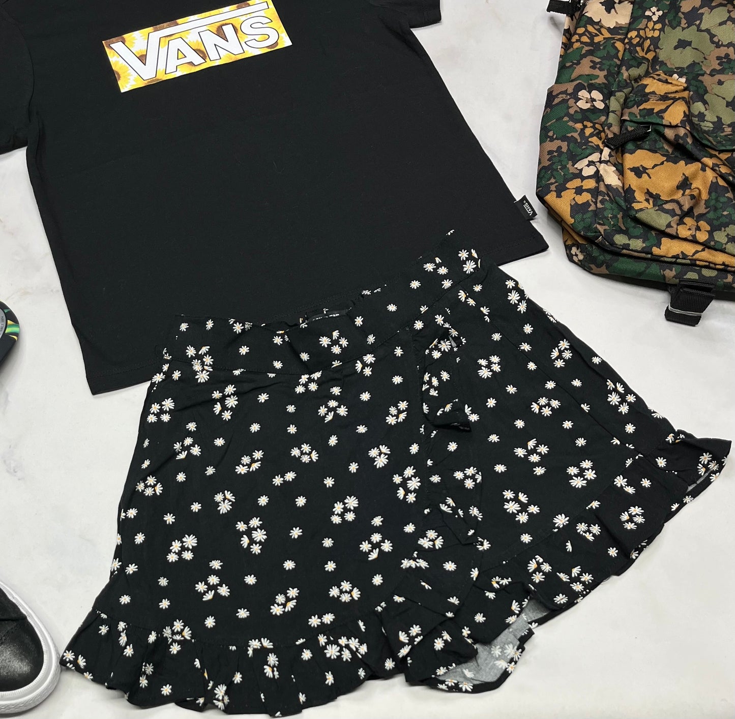 🌼 Jupe short : Mile end souple confo . Taille élastique. 8 ans fille neuve .