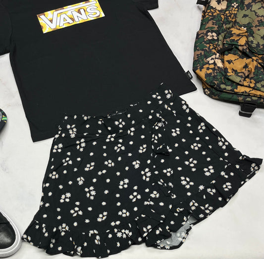 🌼 Jupe short : Mile end souple confo . Taille élastique. 8 ans fille neuve .
