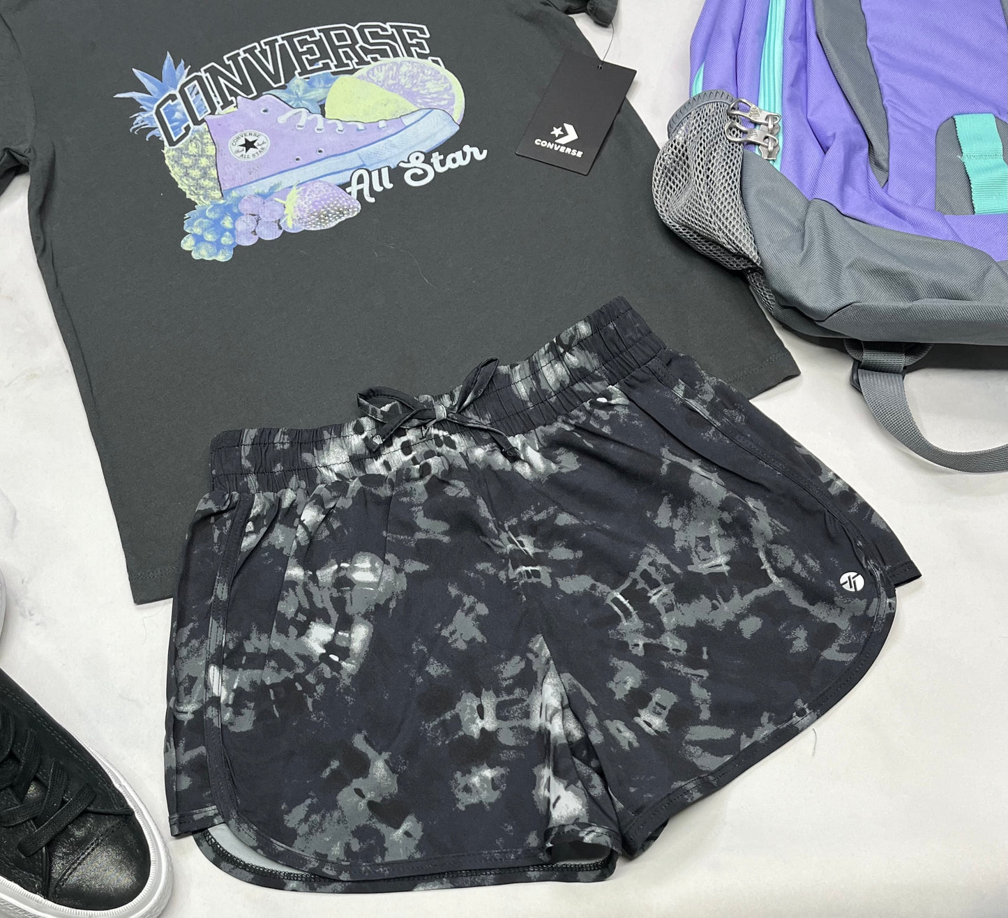 💜 Short : en tissu de sport léger 12 ans fille Tag neuve .