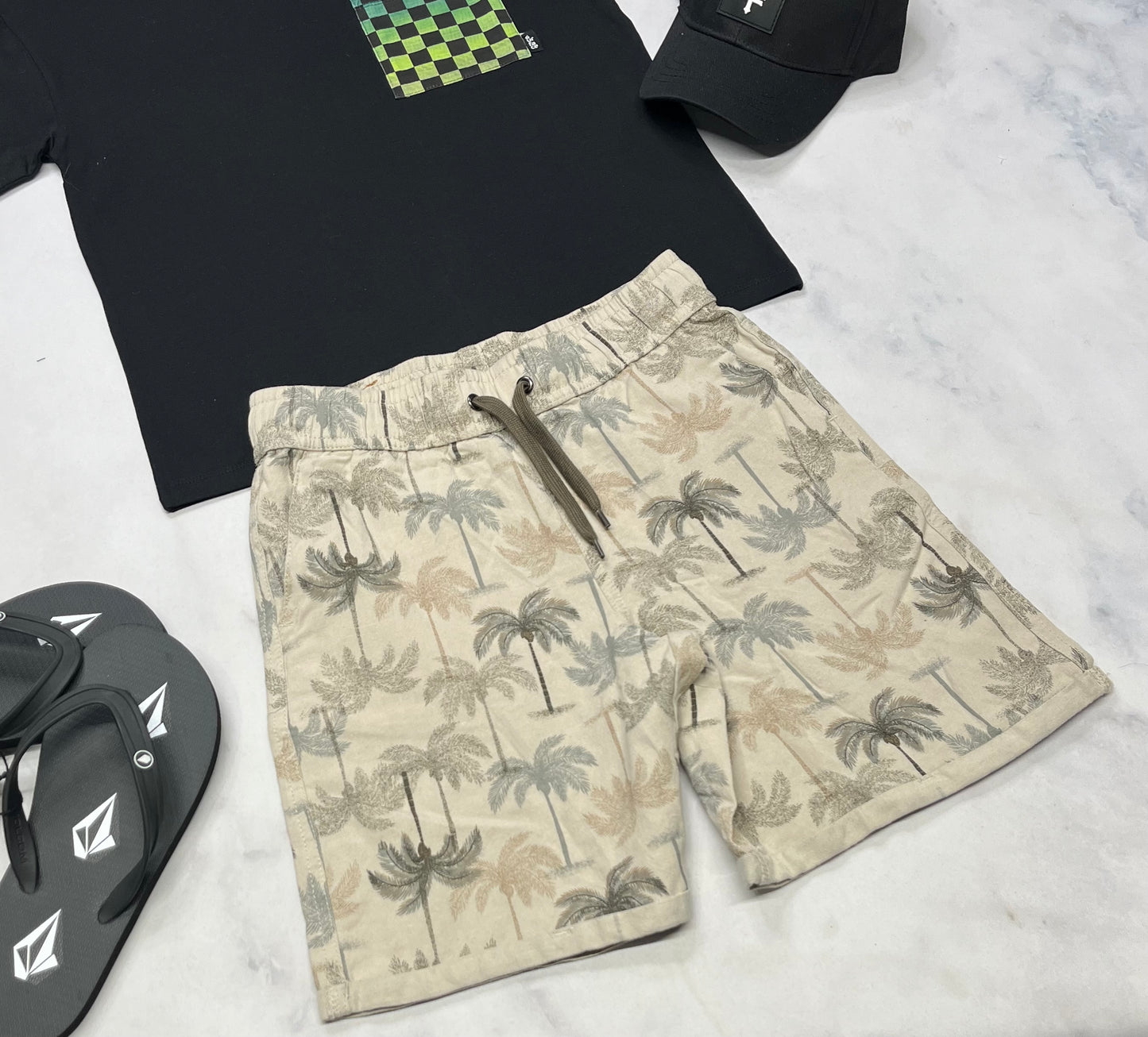 🌴 Bermuda : look lin ultra mou confo ! Island 10(9-10 ans ) garçon neuf !
