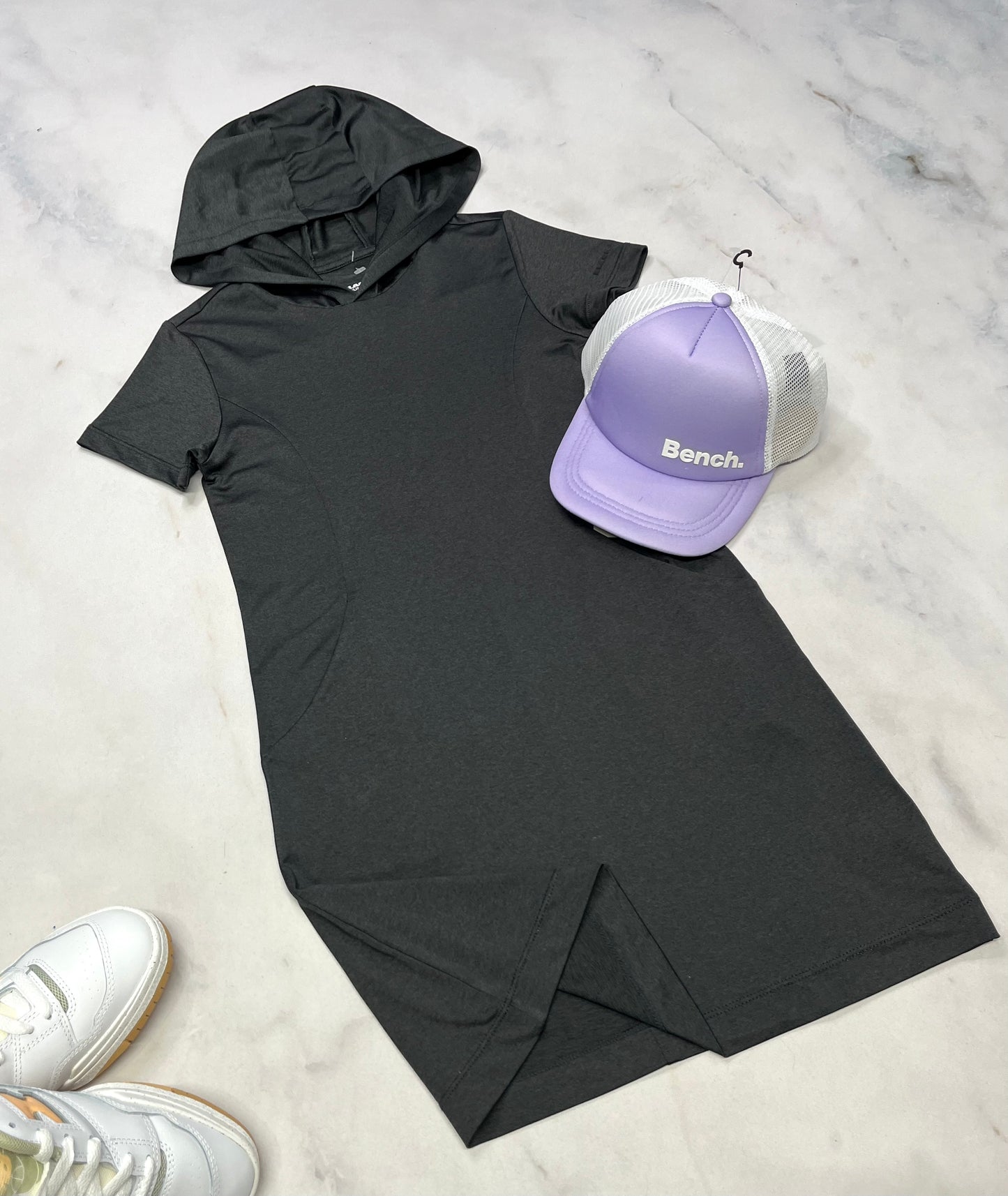 🤩Robe Black Mountain : tissu sport stretch (charcoal foncé ). Poches sur les côtés 10(9-10 ans ) fille comme neuve .
