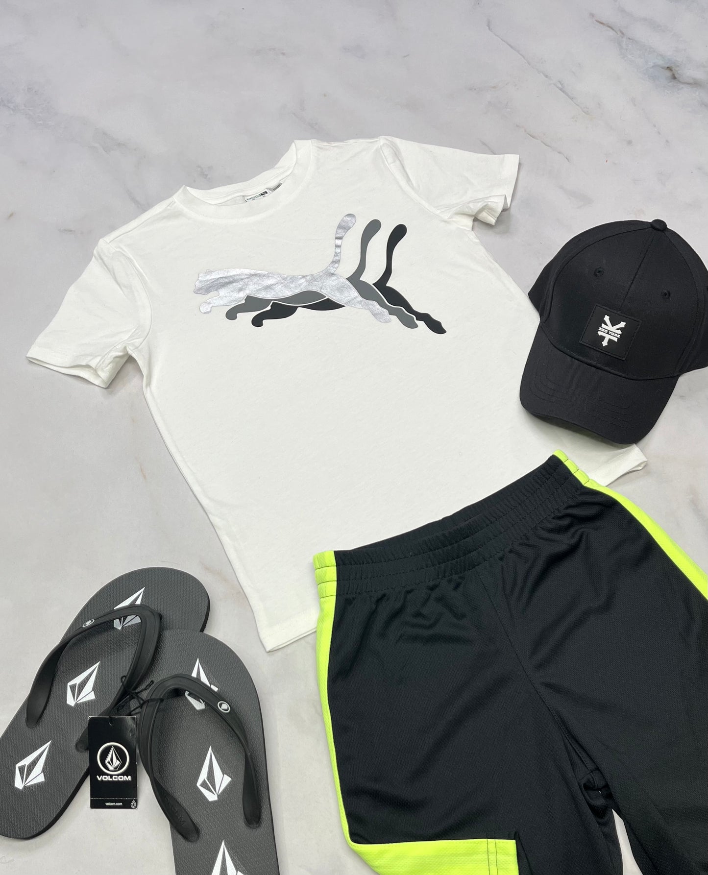 🛹 T-Shirt : Puma fait 7 ans garçon neuf !