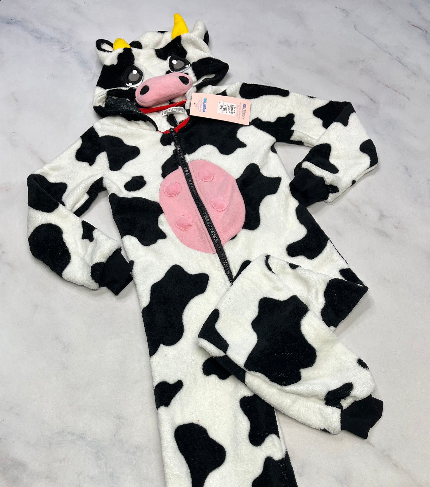 Pyjama/ costume : neuf ! Tout doux . 7-8 et 10-12 ans