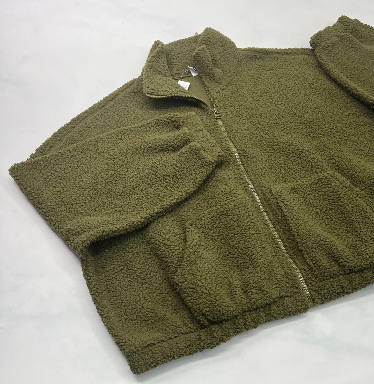 Veste : En Sherpa kaki fait 2XL coupe confo neuve !