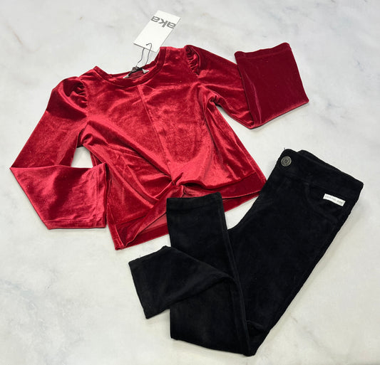 Duo 4 ans : haut en velour brillant de partout AkA fait 4 ans neuf! + Skinny mou en velour Calvin Klein 4 ans ajustable comme neuf !