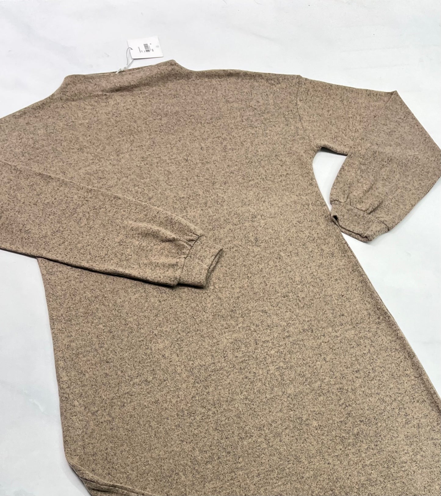 Robe : en tricot hyper doux / stretch confo . Neuve ! M/ femme .