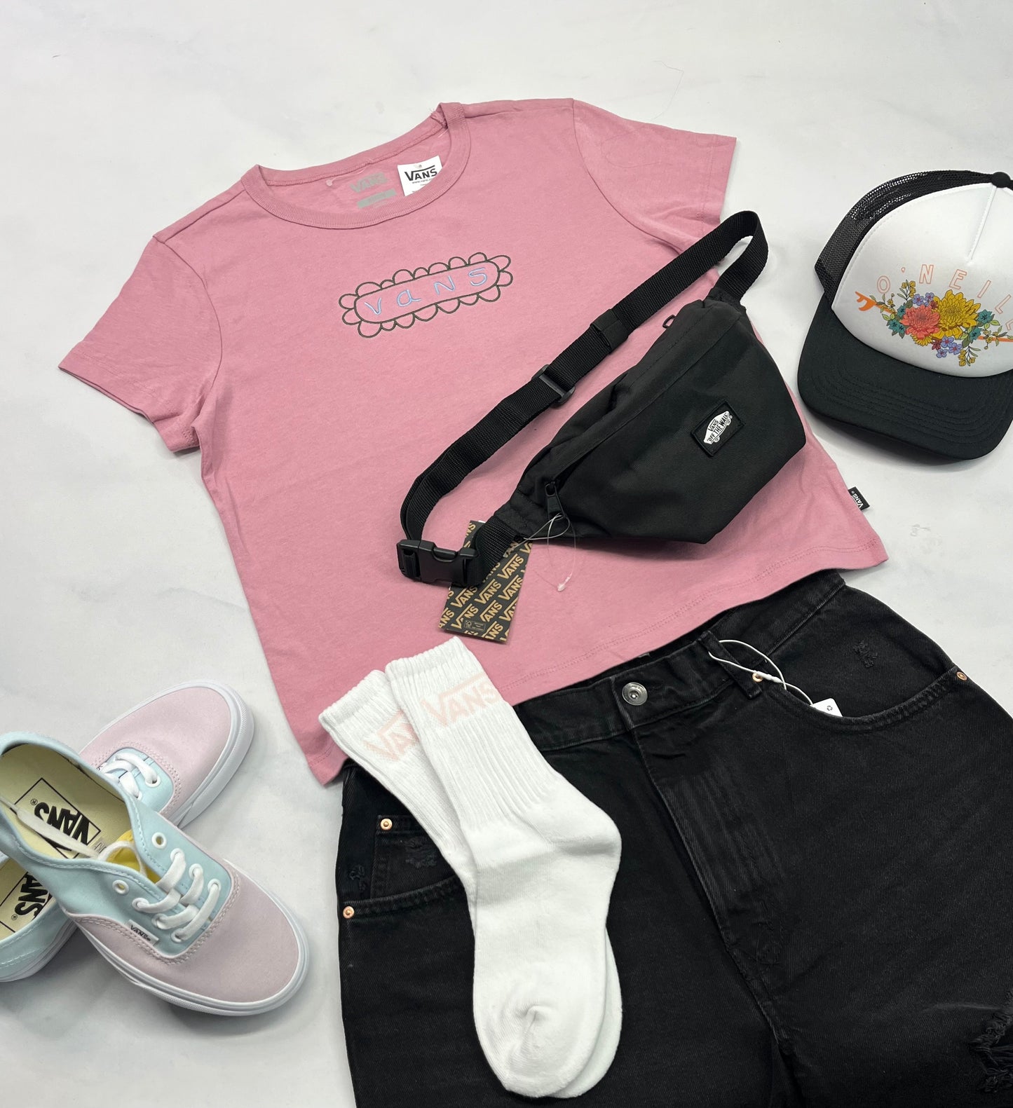 🌸 Manche courte:  VANS neuf ! Fait Small / femme mi hanche  boxy .