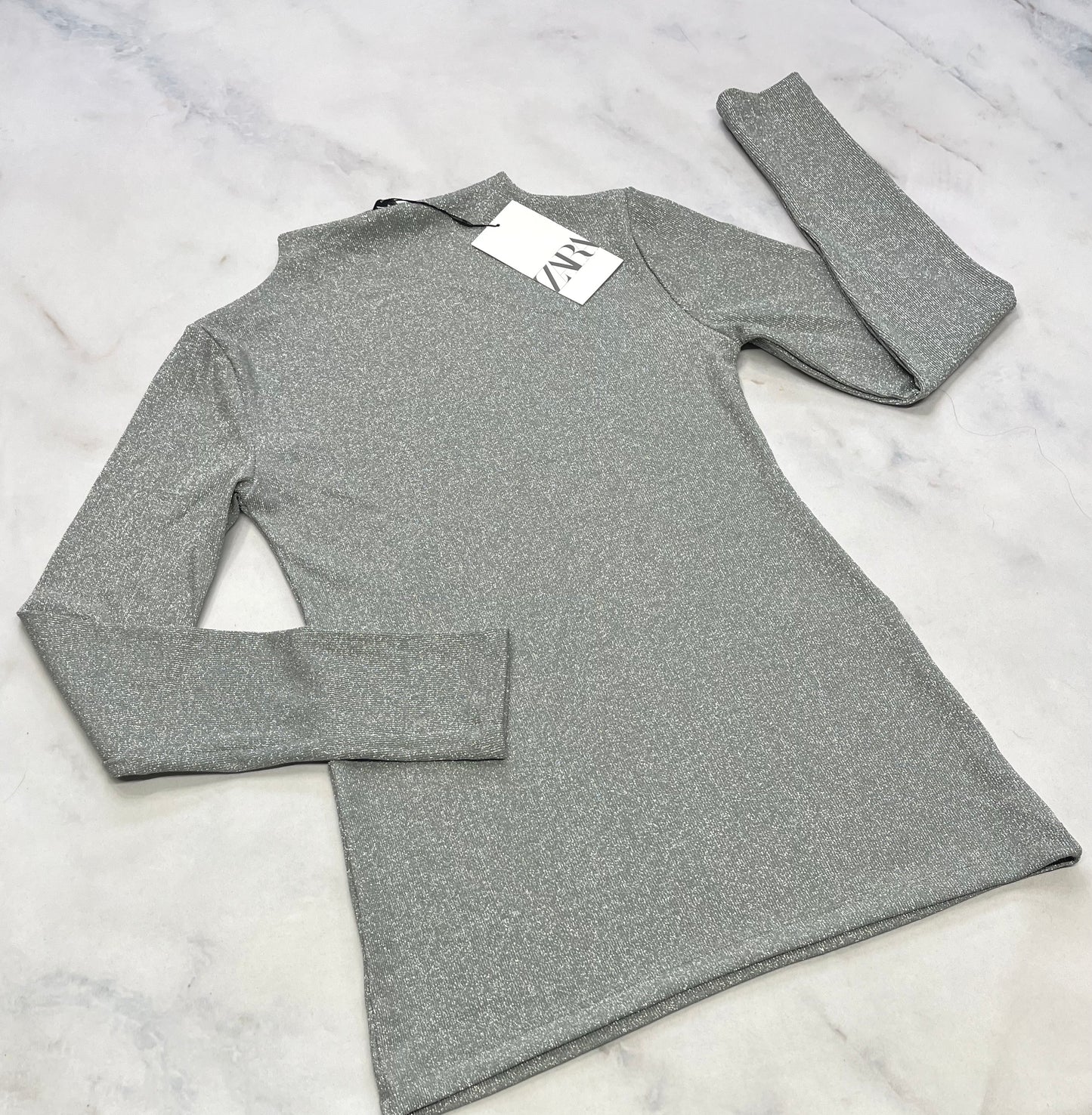 ZARA: Manche longue brillant argenté M/ fit moulant supee stretch neuf!