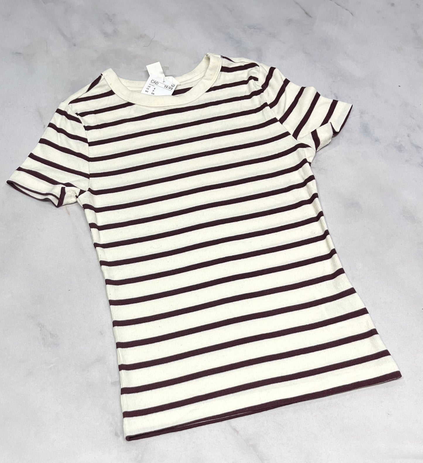 RIB : Manche courte texturer stretch ( rayé beige et bourgogne ) neuf! Fait 12-14 ans