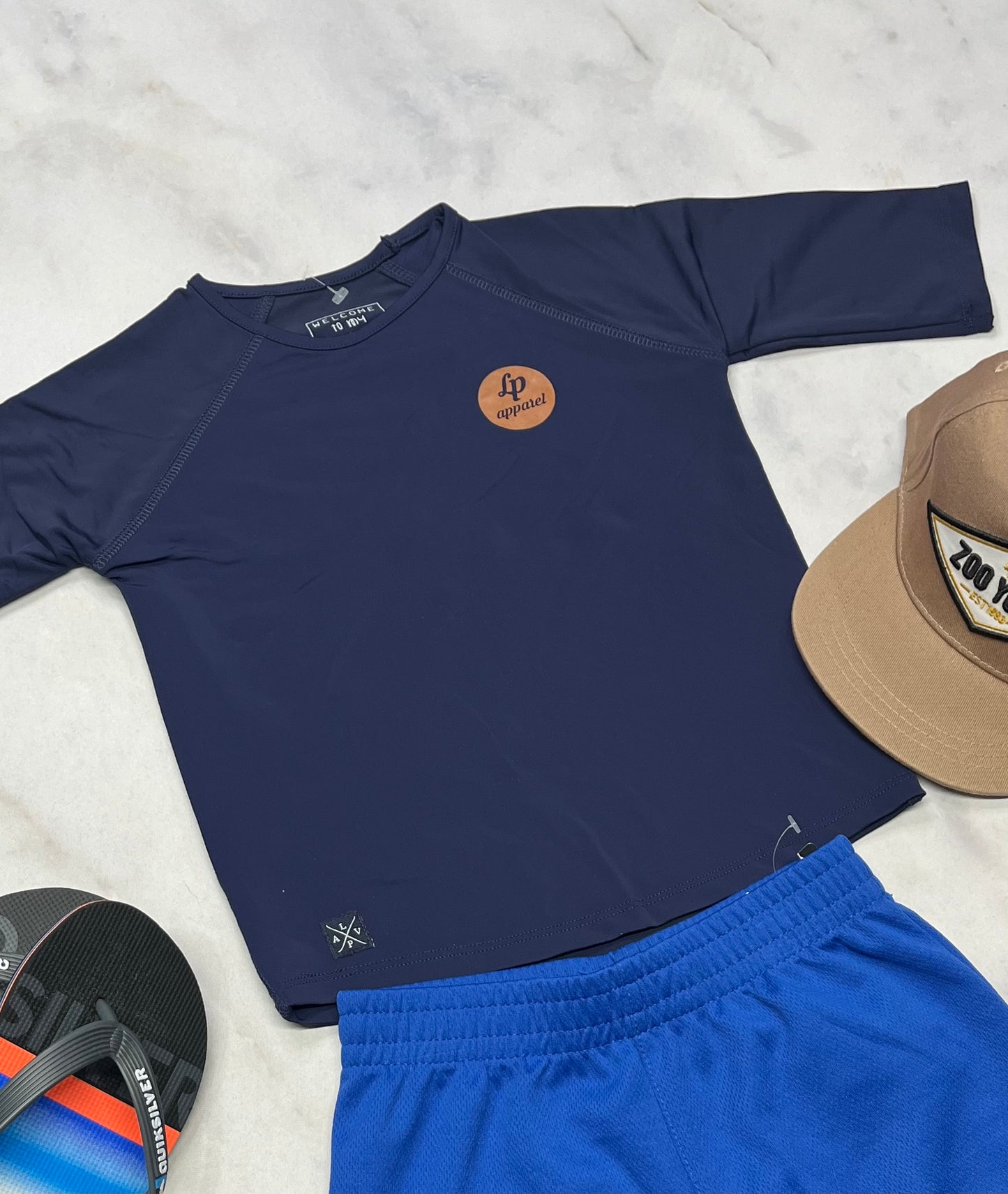 💦 Chandail maillot: LP 5-6( fait 5 ans ) garçon état neuf !