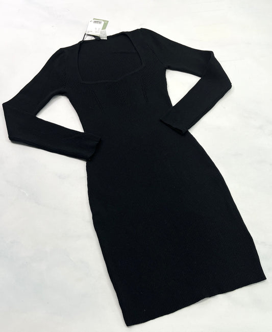 Robe : en tricot noir fait XS/ fit stretch confo neuve .