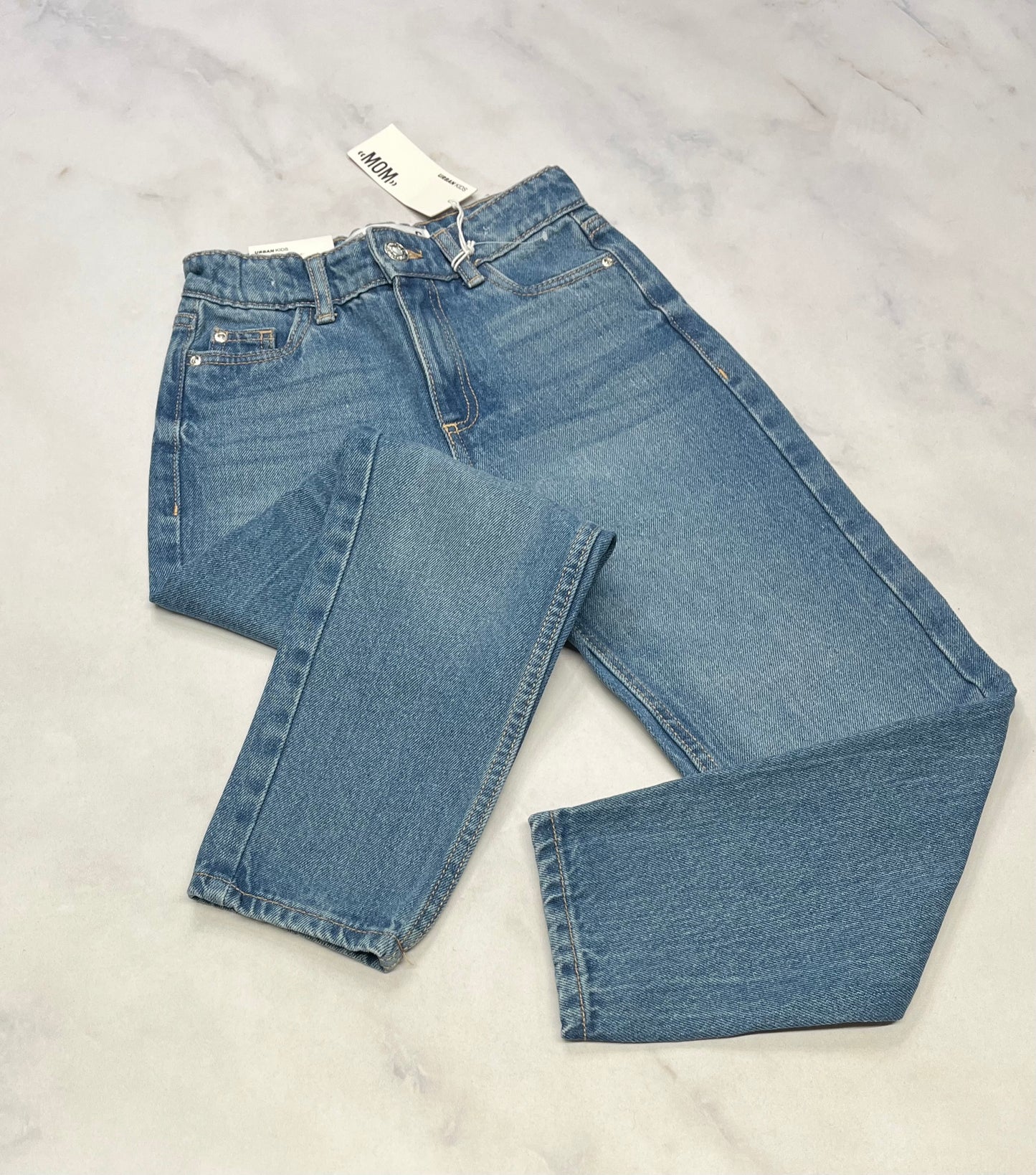 MOM : jeans 6 ans